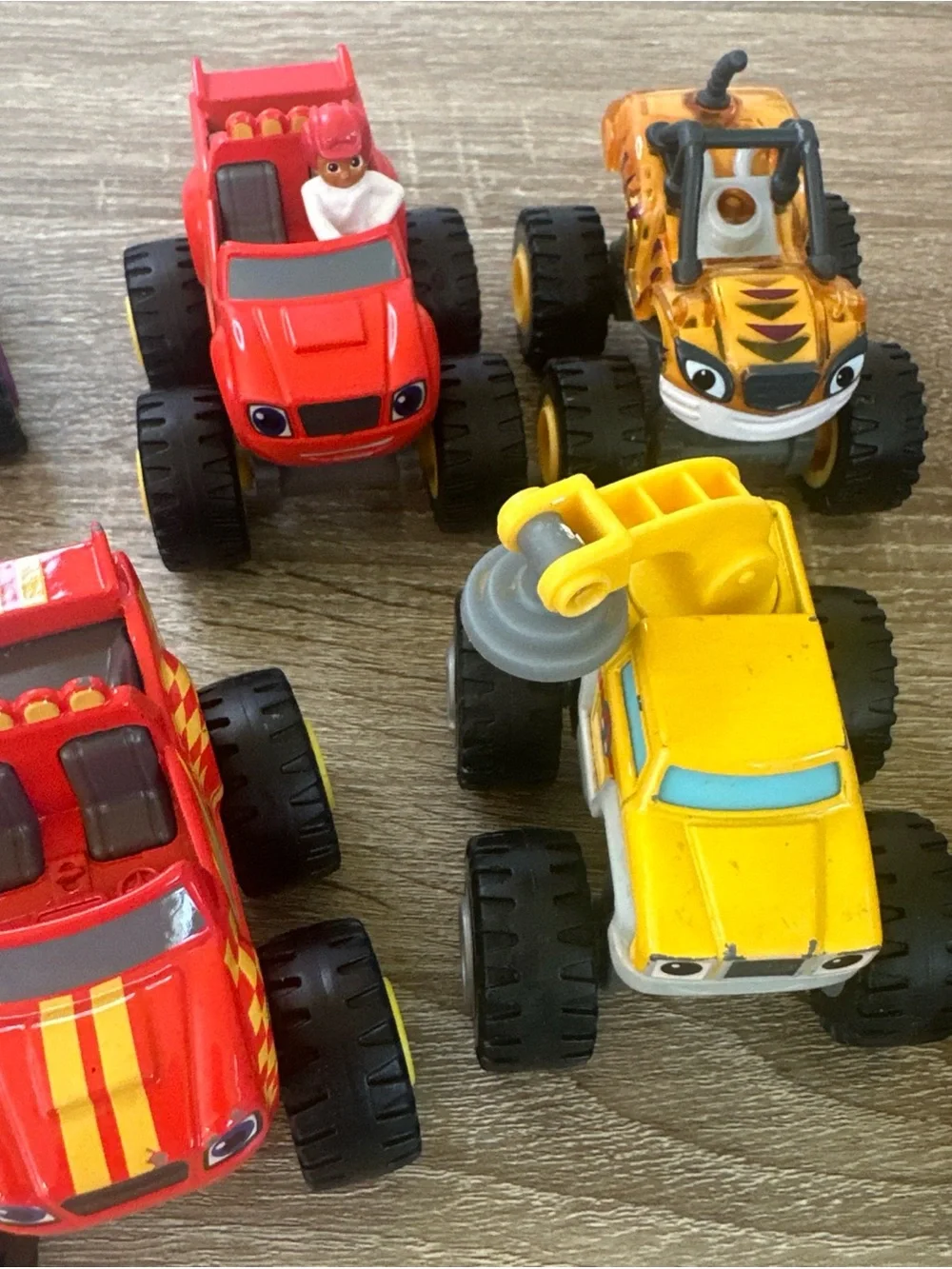 Blaze and the Monster Machines Lot Figures Set of 9